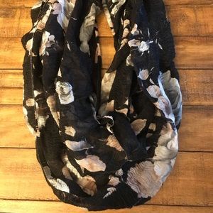 2 for $20 Infinity floral scarf Black & Gray